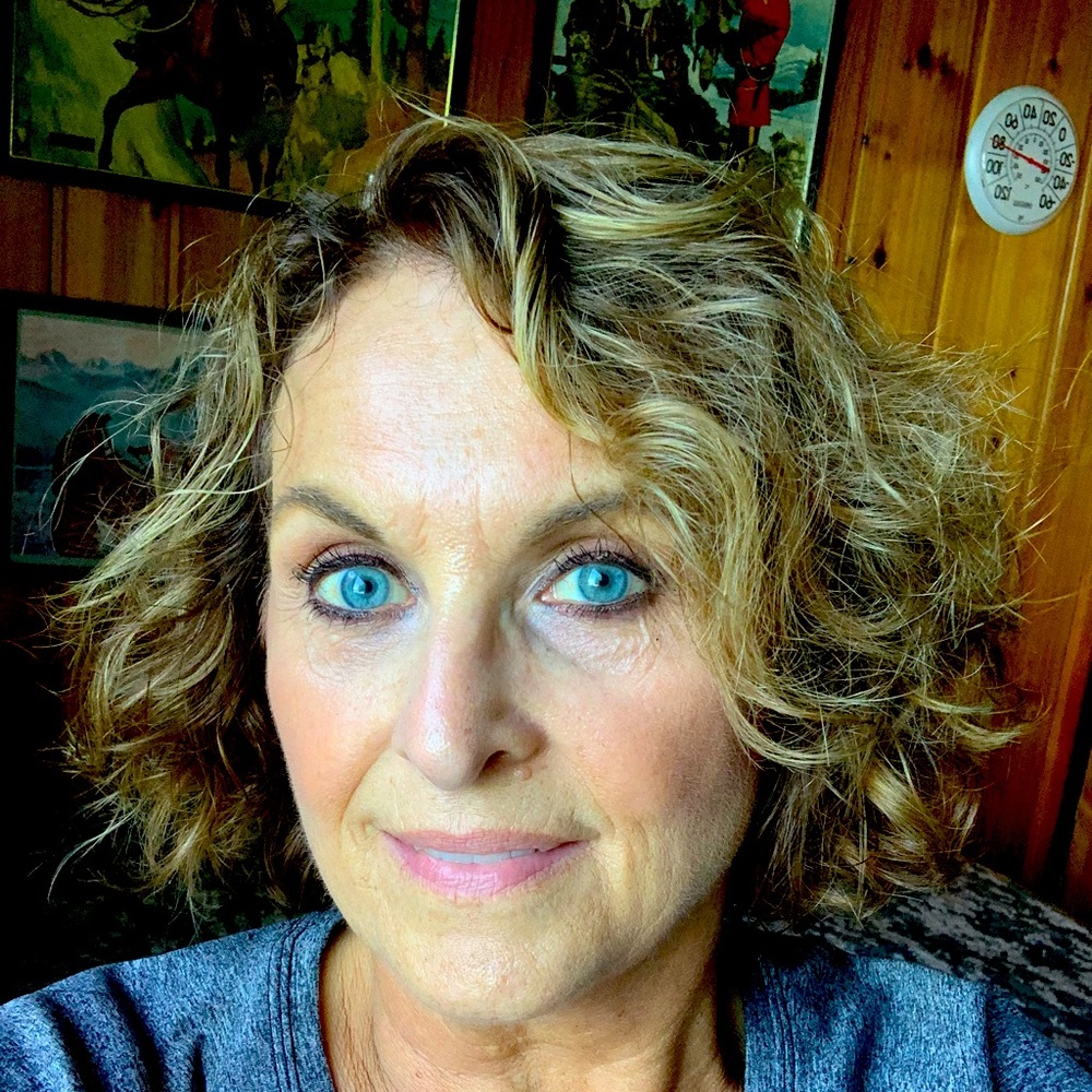 Meet your Posher, Pam